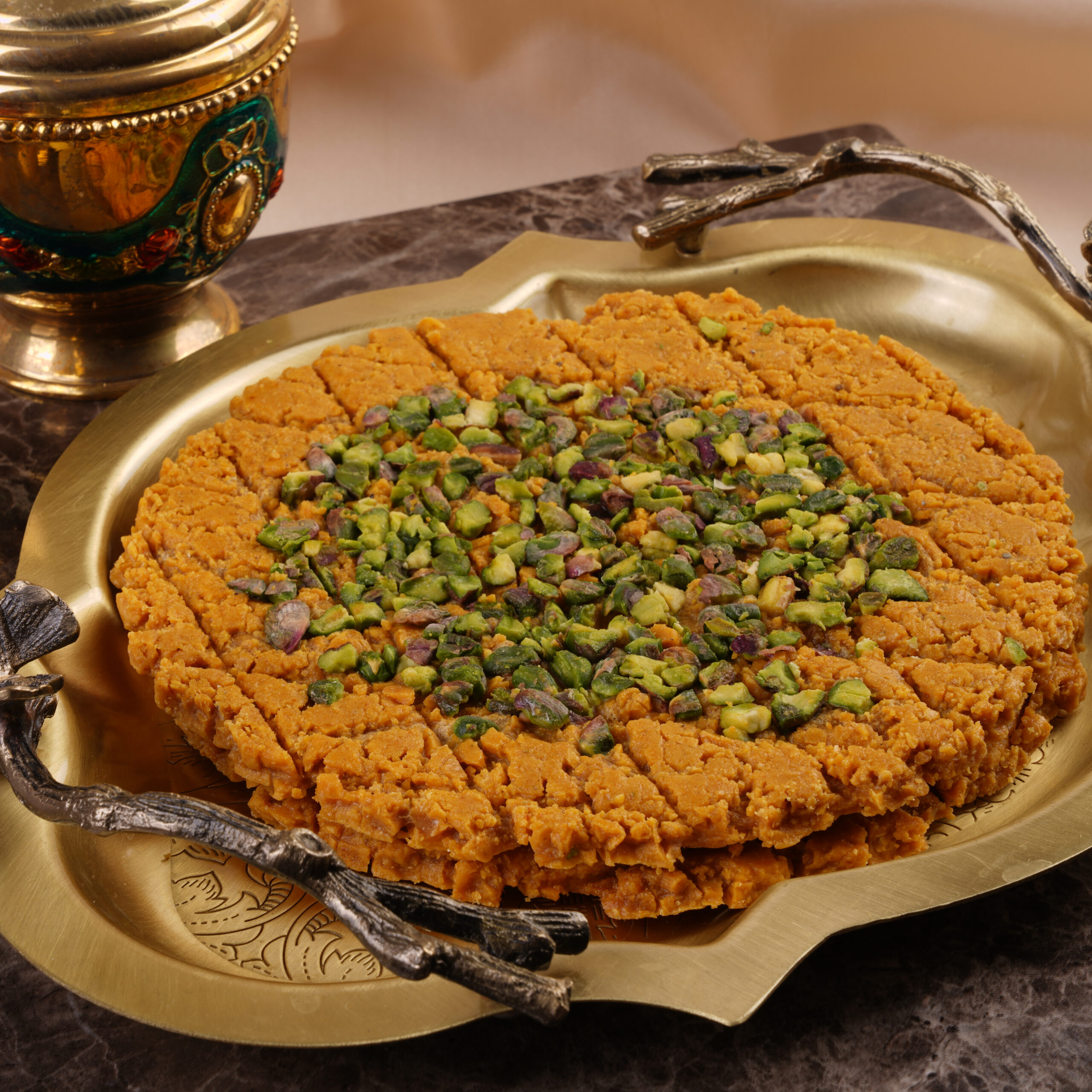 طرز تهیه سوهان تخت
